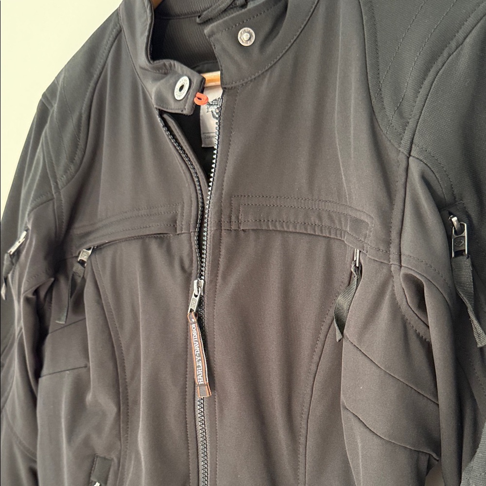 Harley-Davidson woman’s black Performance Jacket. Worn once. - Picture 3 of 9